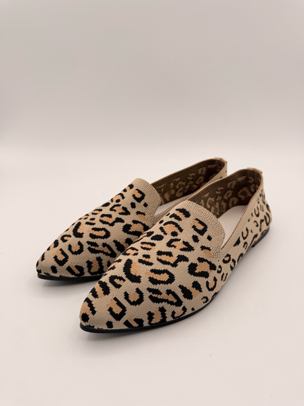 Leopard Print Pointed Toe Slip On Flats Women’s Size 9 EU 40